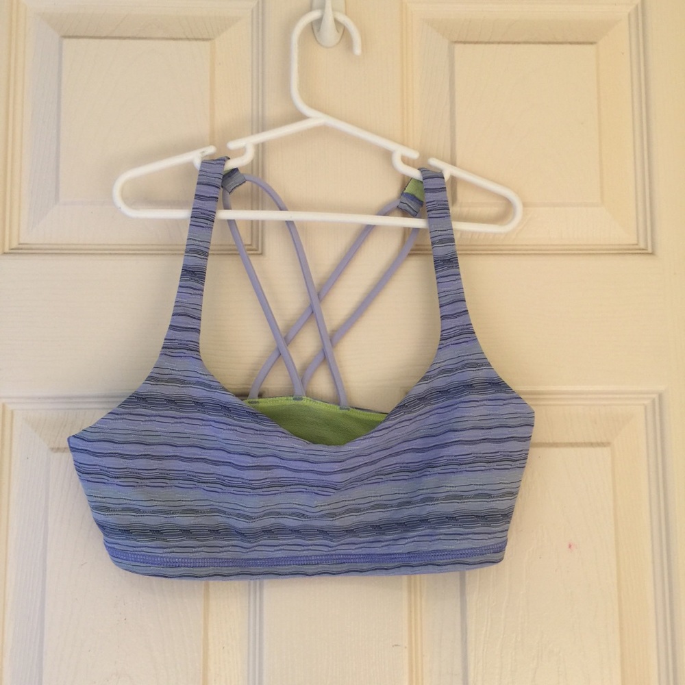 Lululemon free to be bra